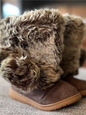Faux Fur Pom Pom Kids Winter Boots - Brown